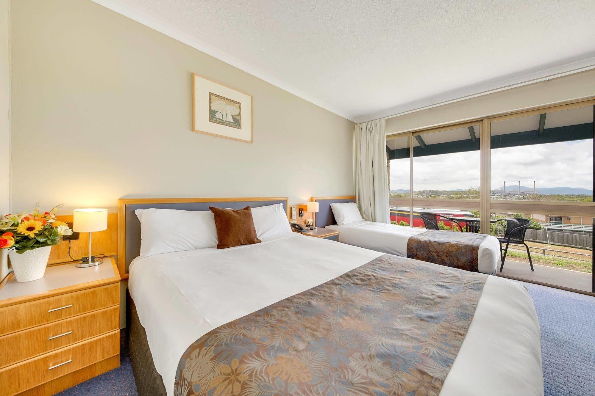 Gladstone Palms Motor Inn Экстерьер фото