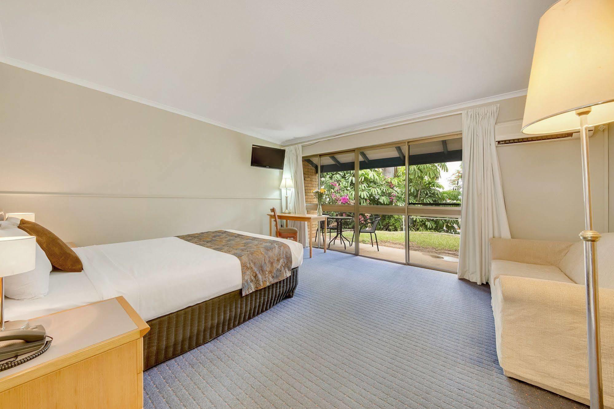 Gladstone Palms Motor Inn Экстерьер фото